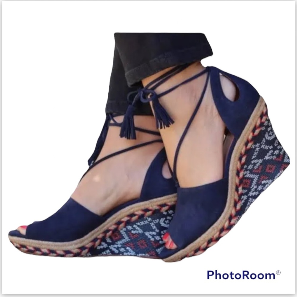 CABI Isla New Condition Navy Blue Suede Wedges Size 7.5